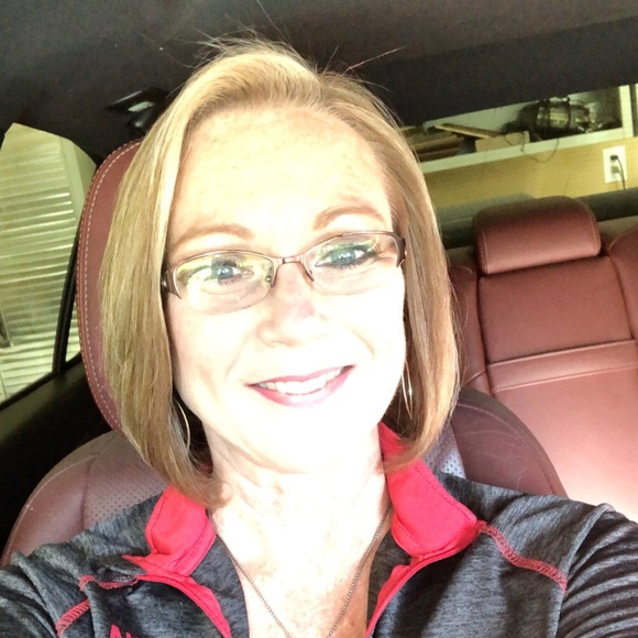 Meet your Posher, Rhonda - Picture 1 of 1